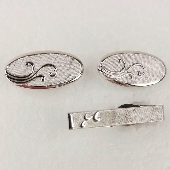 SWANK Cufflinks Cuff Links Tie Clip Bar Nice Mid-Century Modern Graphic Design.  - Picture 1 of 16